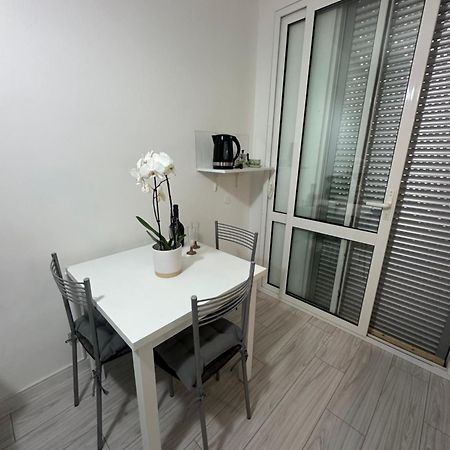B&B Luna Rosa Pisa Exteriör bild